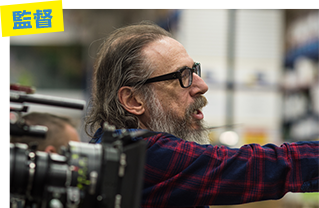 監督｜ラリー・チャールズ